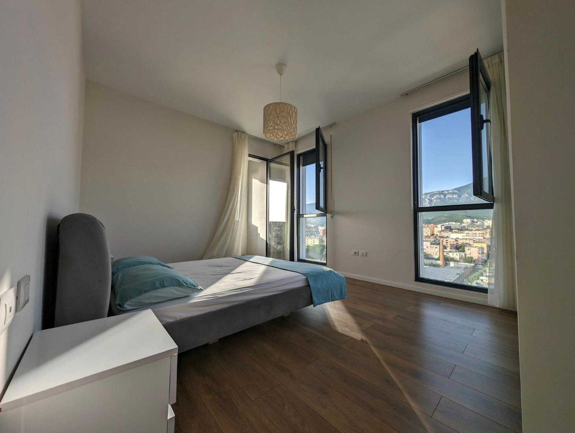Ama's Flat * Tirana